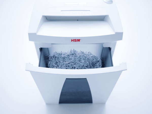 HSM SECURIO C18 document shredder P4 3,9 x 30 mm